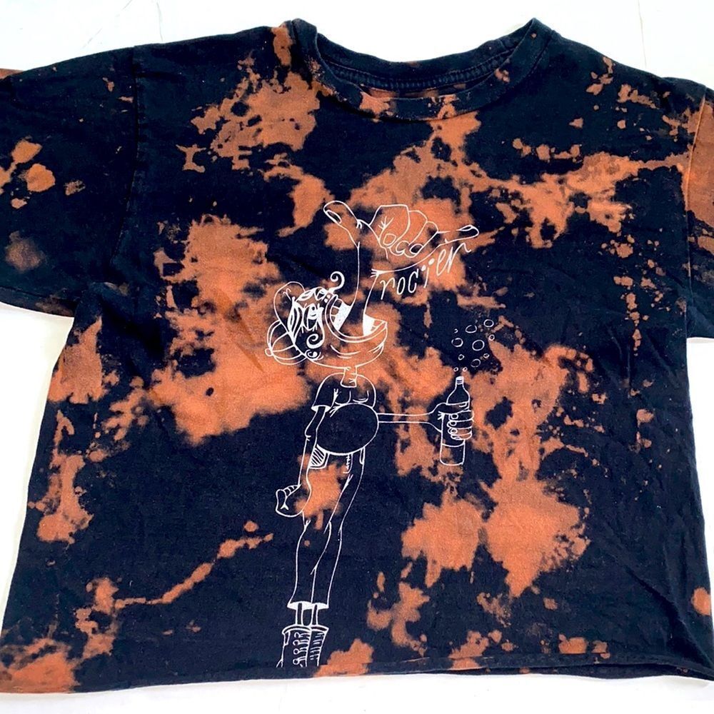 80s bleach-splash “Rocier” cropped tee